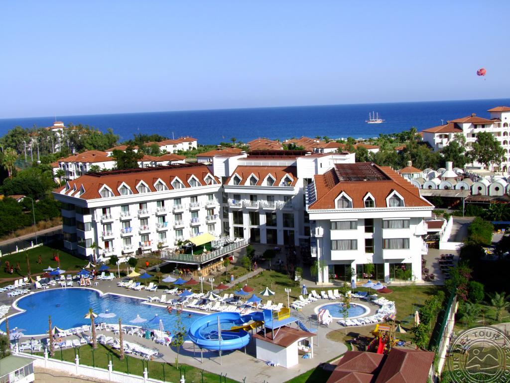 Grand MirAmor Hotel